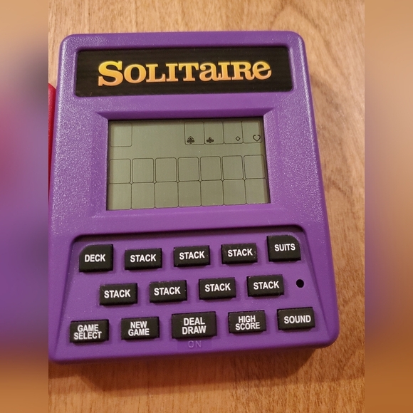 RecZone Classic Solitaire Handheld Game Draw 1 or Draw 3 Tested Used Good 2012 - Picture 1 of 4